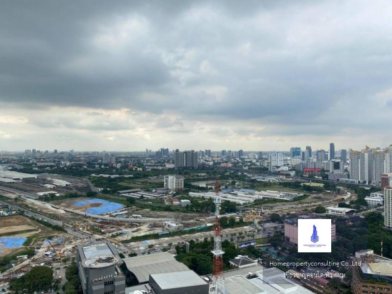 Noble Revolve Ratchada (โนเบิล รีวอลฟ์ รัชดา)