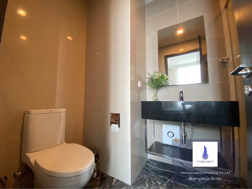 Edge Sukhumvit 23