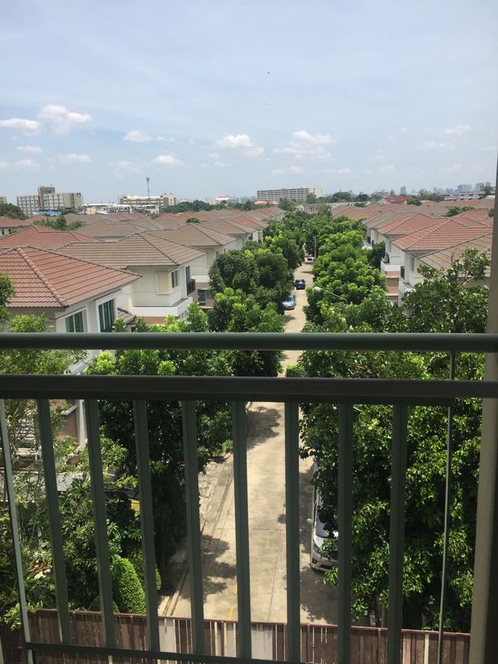 Lumpini Condo Town Ramindra - Lat Pla Khao 1