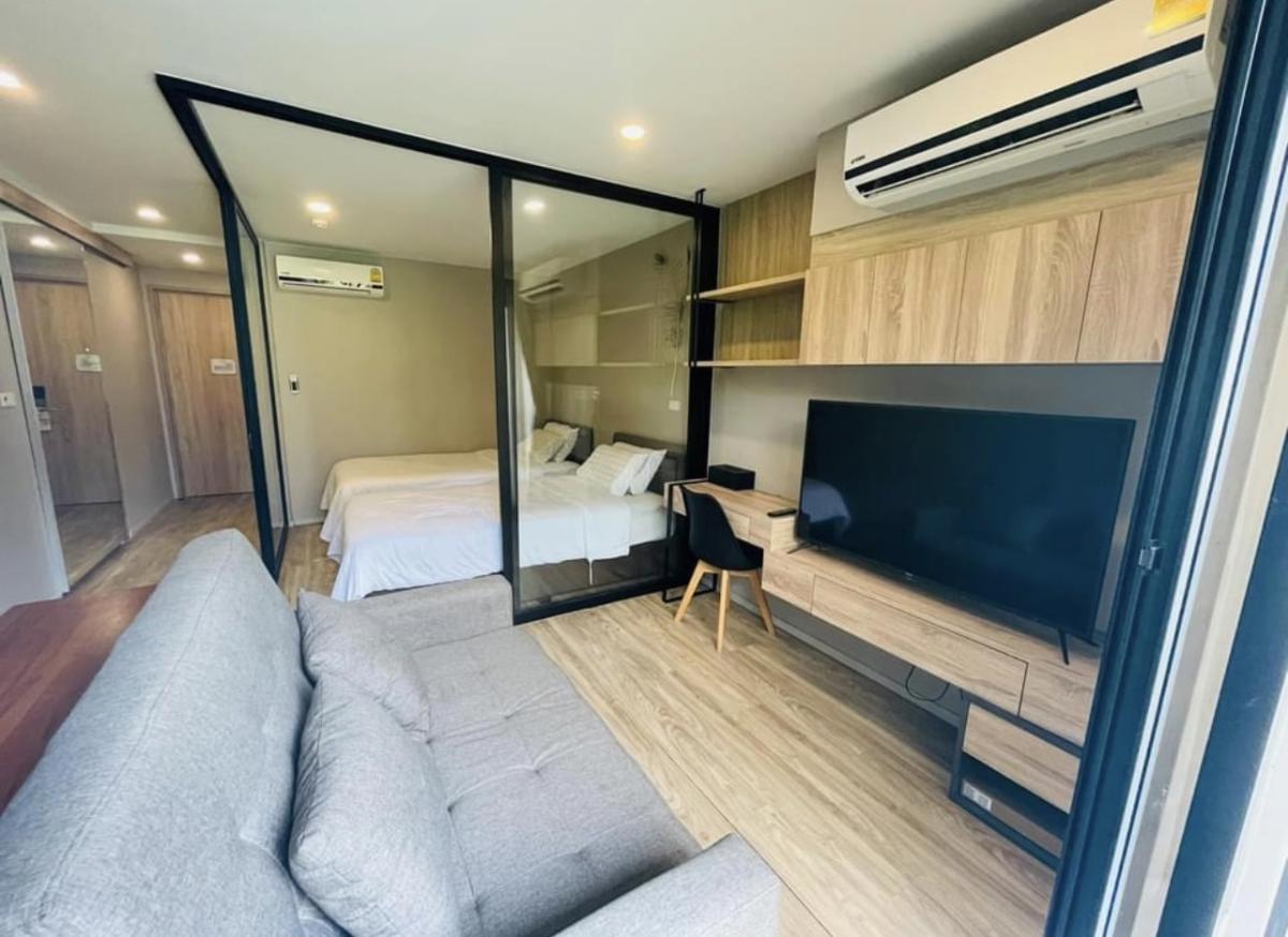 Blossom Condo @ Sathorn - Charoenrat (บลอสซั่ม คอนโด สาทร-เจริญราษฎร์)