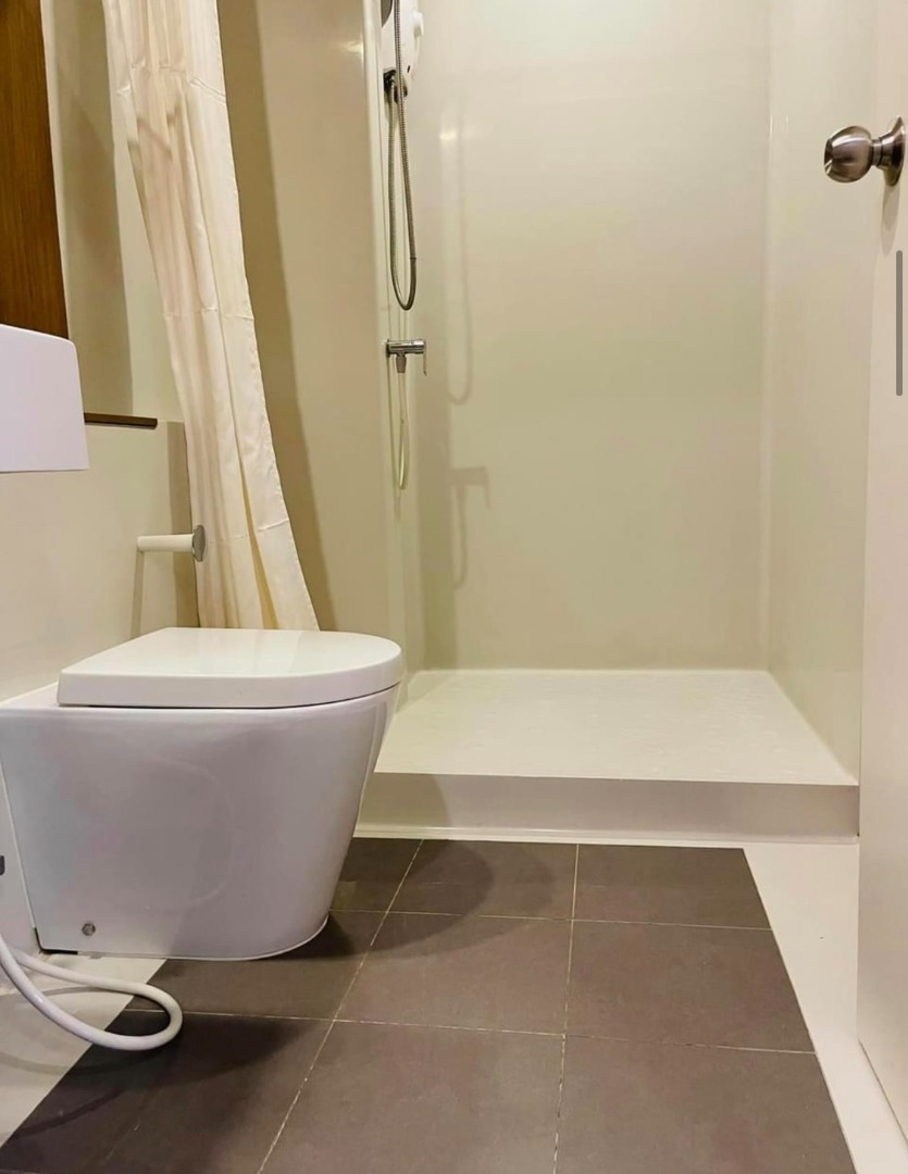 Blossom Condo @ Sathorn - Charoenrat (บลอสซั่ม คอนโด สาทร-เจริญราษฎร์)