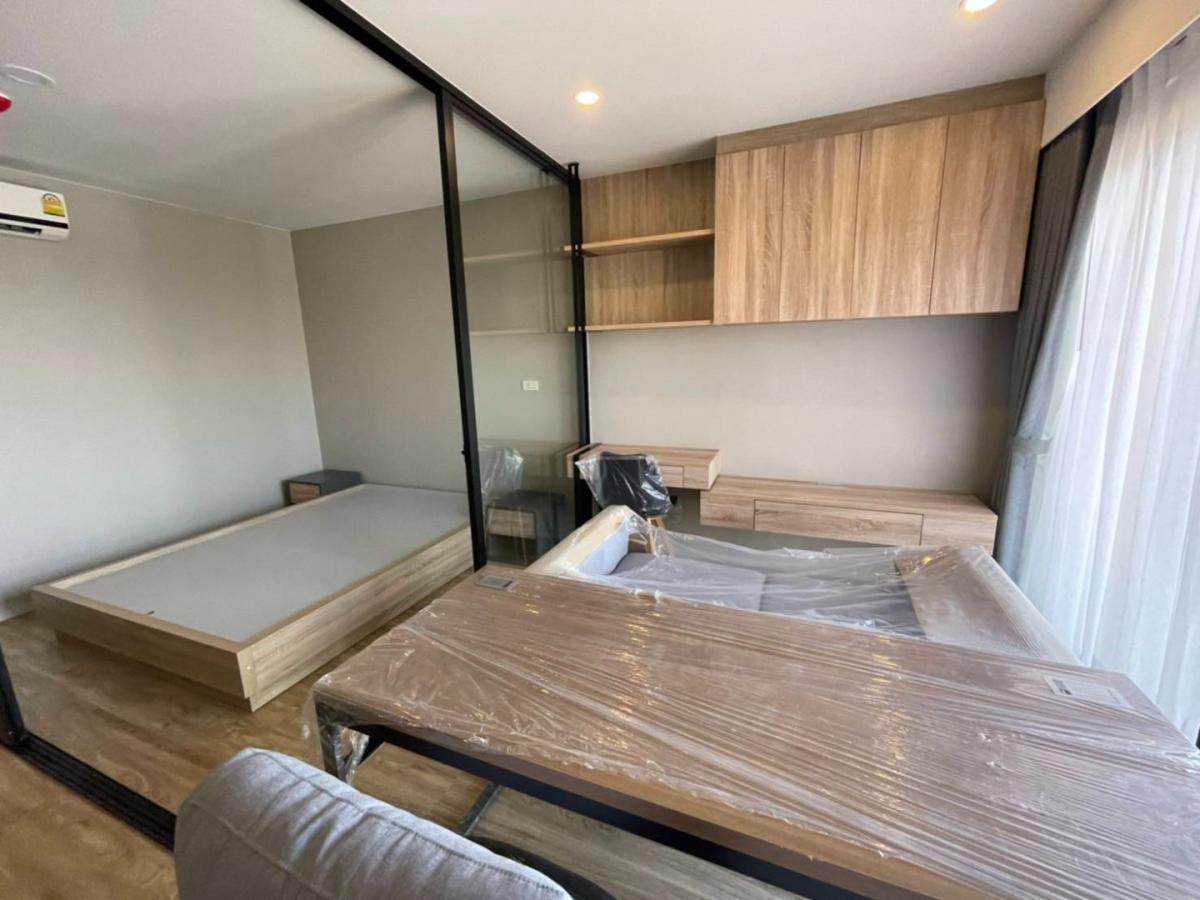 Blossom Condo @ Sathorn - Charoenrat (บลอสซั่ม คอนโด สาทร-เจริญราษฎร์)