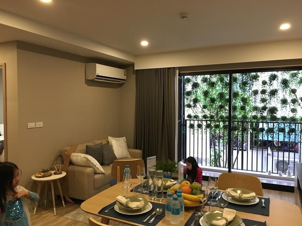 Blossom Condo @ Sathorn - Charoenrat (บลอสซั่ม คอนโด สาทร-เจริญราษฎร์)