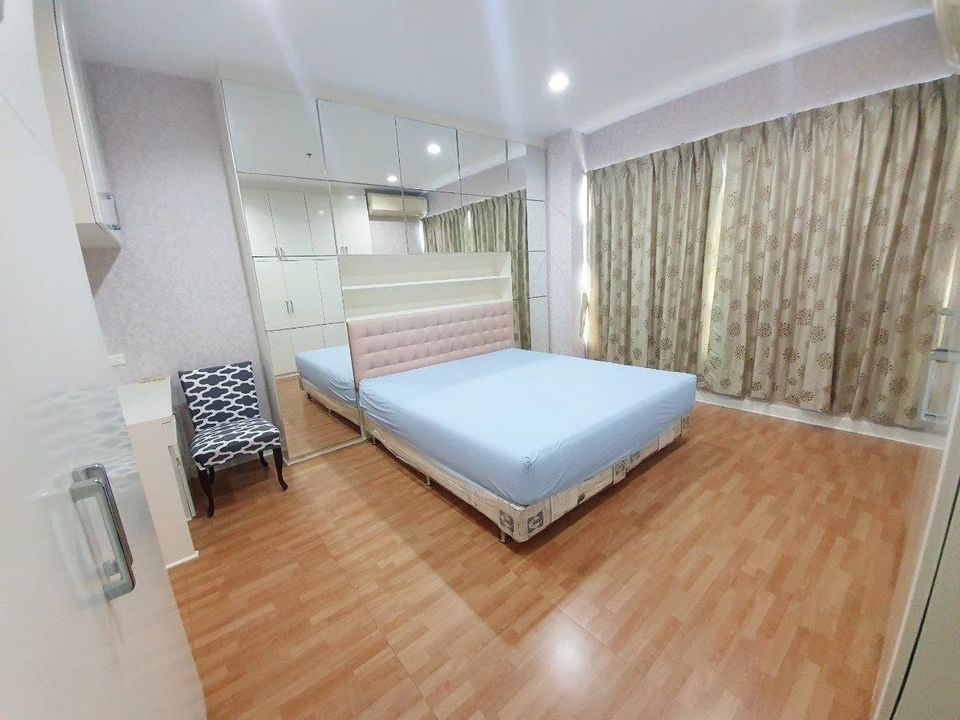 Baan Klang Krung Siam - Pathumwan (บ้าน กลาง กรุง สยาม-ปทุมวัน)