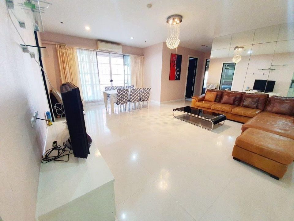 Baan Klang Krung Siam - Pathumwan (บ้าน กลาง กรุง สยาม-ปทุมวัน)