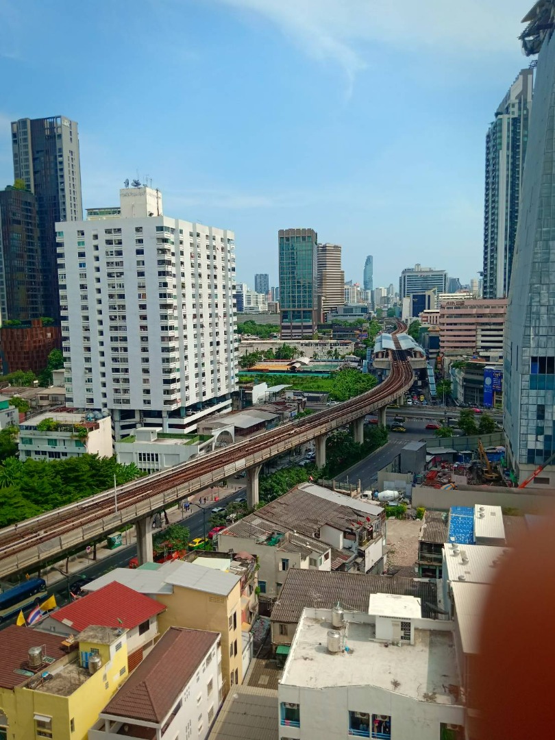 Baan Pathumwan (บ้านปทุมวัน)