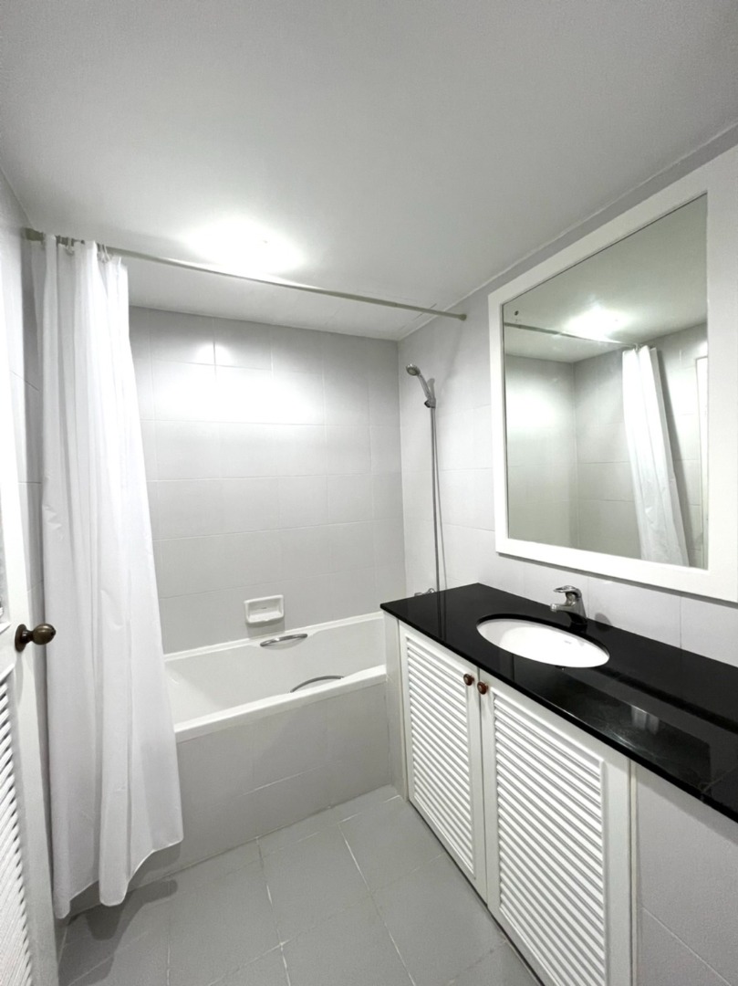 Supalai Place Sukhumvit 39 (ศุภาลัย เพลส สุขุมวิท 39)