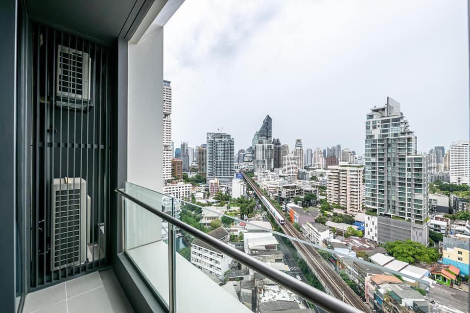 BEATNIQ Sukhumvit 32 (บีทนิค สุขุมวิท 32)