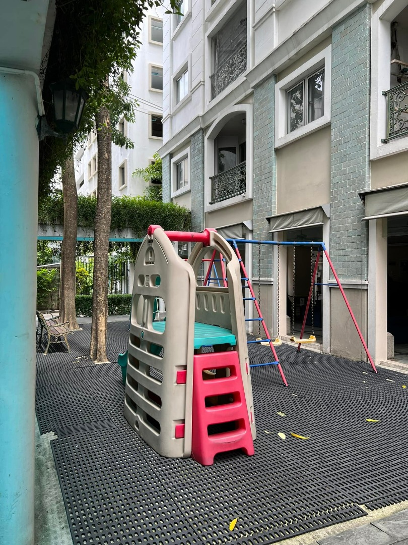Brighton Place (ไบรท์ตั้น เพลส)