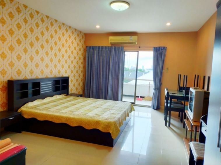Country Complex (คันทรี คอมเพล็กซ์ )