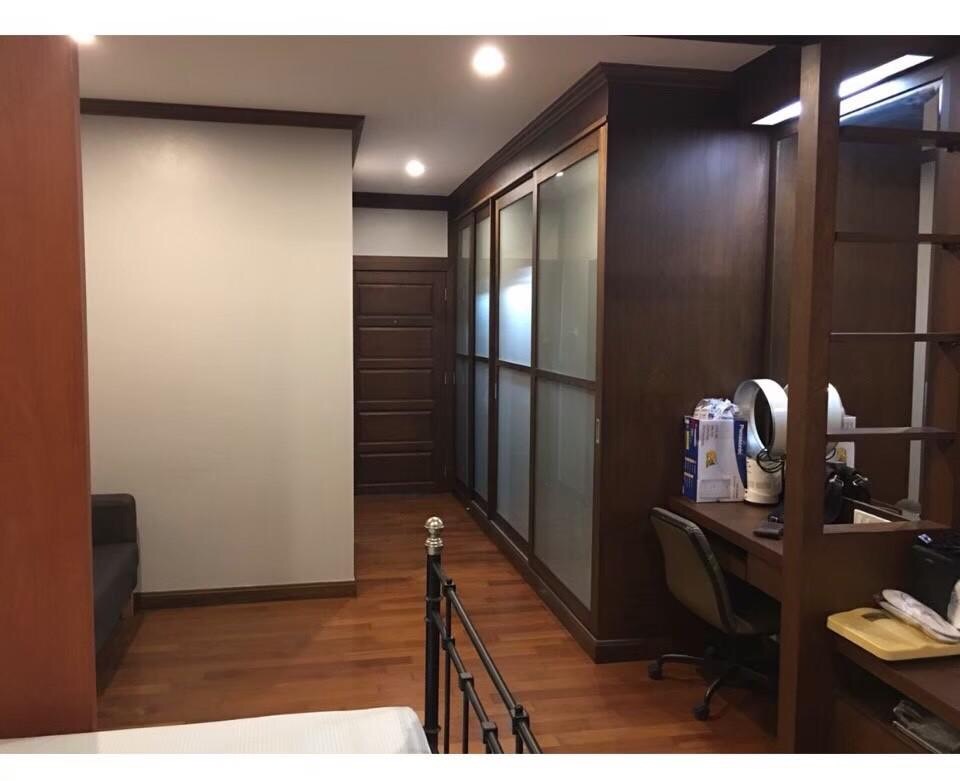 Country Complex (คันทรี คอมเพล็กซ์ )