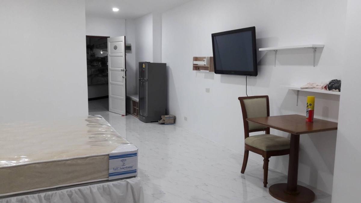 Country Complex (คันทรี คอมเพล็กซ์ )