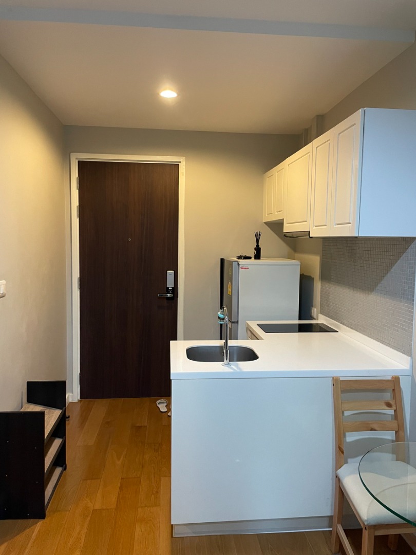 Condolette Dwell Sukhumvit 26 (คอนโดเลต ดเวล สุขุมวิท 26)