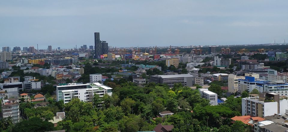 Life @ Sukhumvit 65 (ไลฟ์ แอท สุขุมวิท 65)