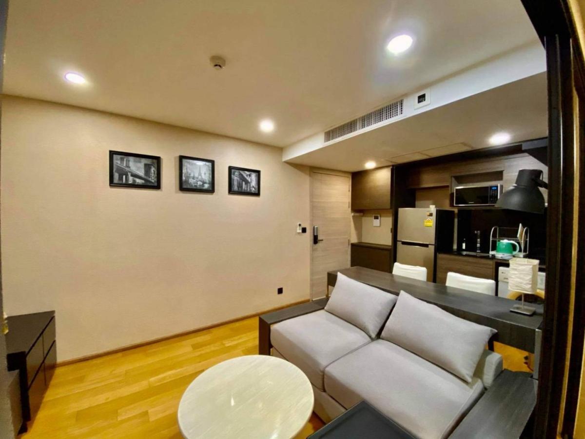 Klass Condo Langsuan (คลาส หลังสวน)