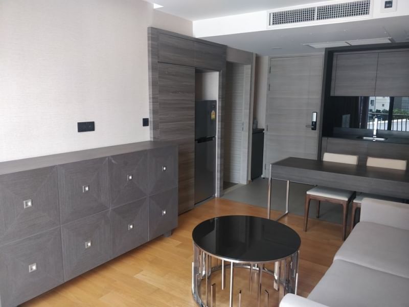 Klass Condo Langsuan (คลาส หลังสวน)