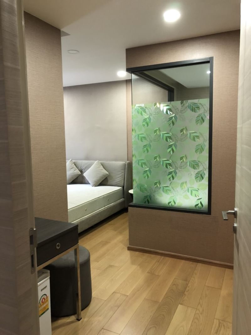 Klass Condo Langsuan (คลาส หลังสวน)