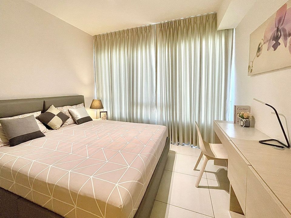 The Lofts Ekkamai (เดอะ ล็อฟท์ เอกมัย)