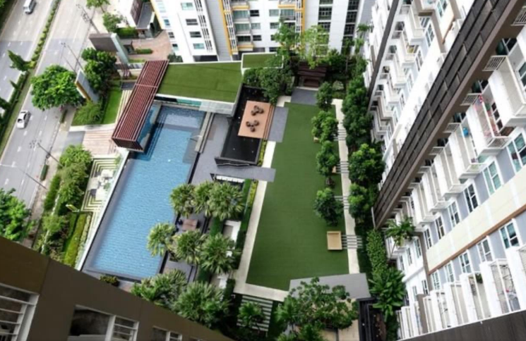 The Parkland Grand Taksin (เดอะ พาร์คแลนด์ แกรนด์ ตากสิน)