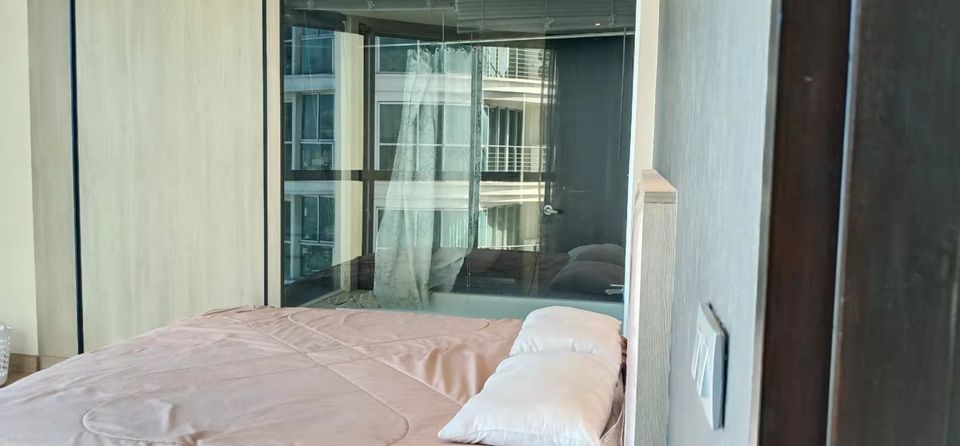 Sky Walk Condominium (สกายวอล์ค คอนโดมิเนียม)