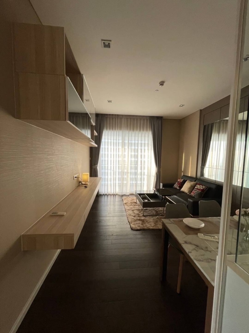 The Saint Residences (เดอะ เซนต์ เรสิเดนเซส)