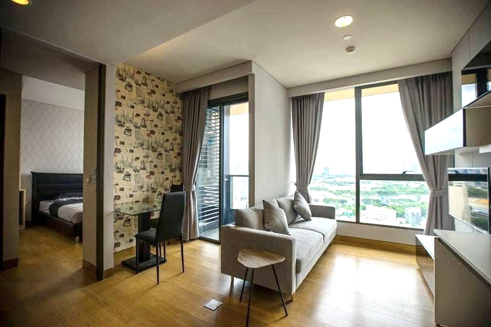 The Lumpini 24 (เดอะ ลุมพินี 24)
