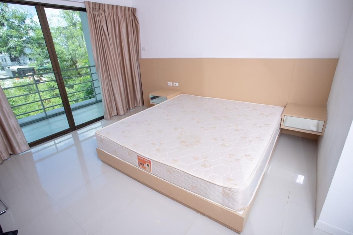 Landmark Residence (แลนด์มาร์ค เรสซิเดนซ์)