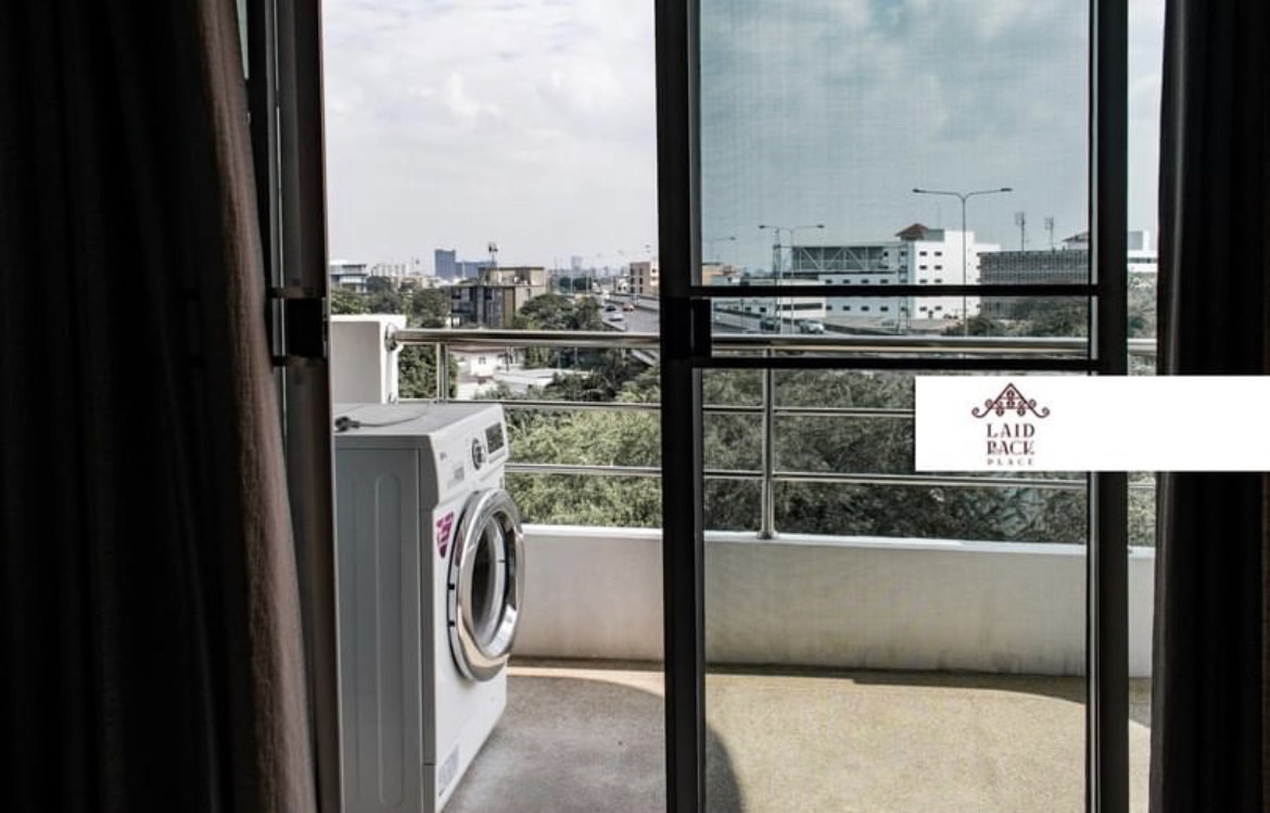 Laidback Place - Sukhumvit 71 เลด แบ็ค เพลส สุขุมวิท 71