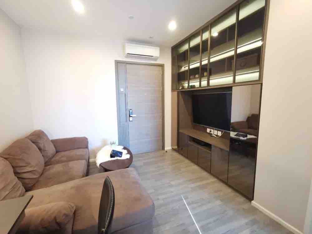 The Room Sukhumvit 69 (เดอะ รูม สุขุมวิท 69)
