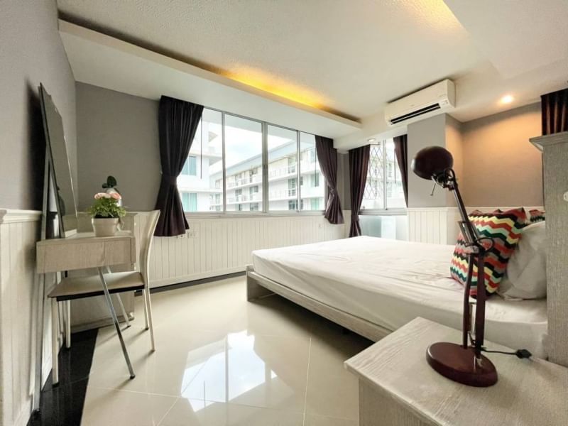 The Waterford Sukhumvit 50  (เดอะ วอเตอร์ฟอร์ด สุขุมวิท 50)
