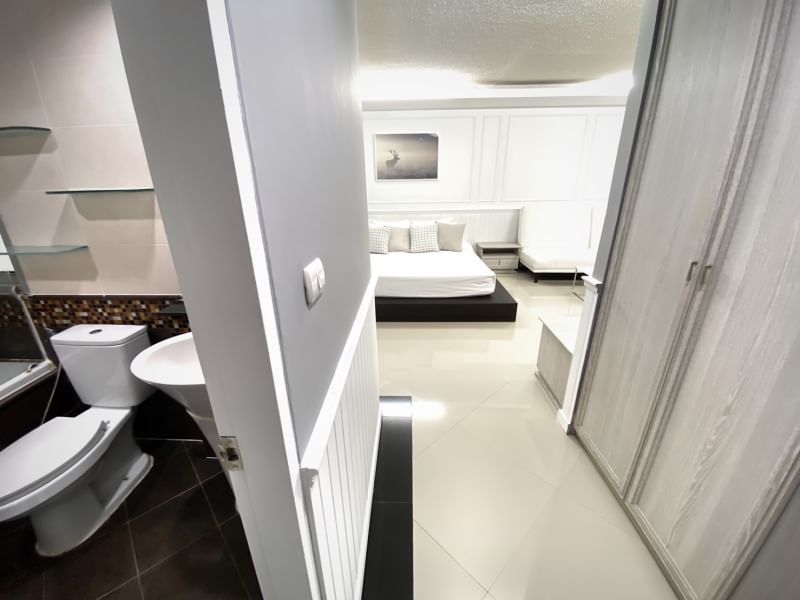 The Waterford Sukhumvit 50 (เดอะ วอเตอร์ฟอร์ด สุขุมวิท 50)