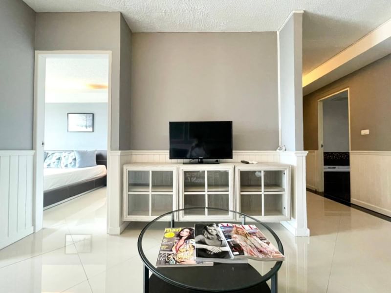 The Waterford Sukhumvit 50 (เดอะ วอเตอร์ฟอร์ด สุขุมวิท 50)