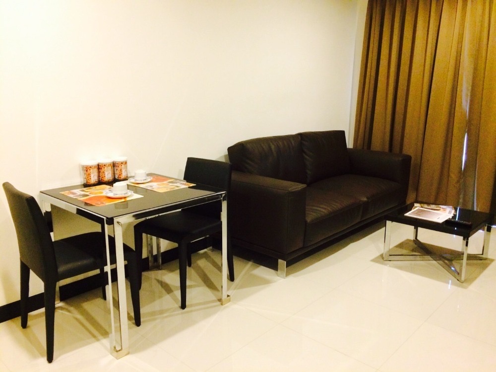 Voque Sukhumvit 16 (โว๊ค สุขุมวิท 16)