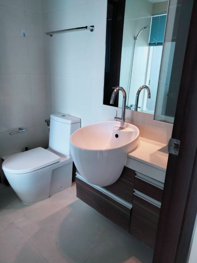 Sky Walk Condominium (สกายวอล์ค คอนโดมิเนียม)