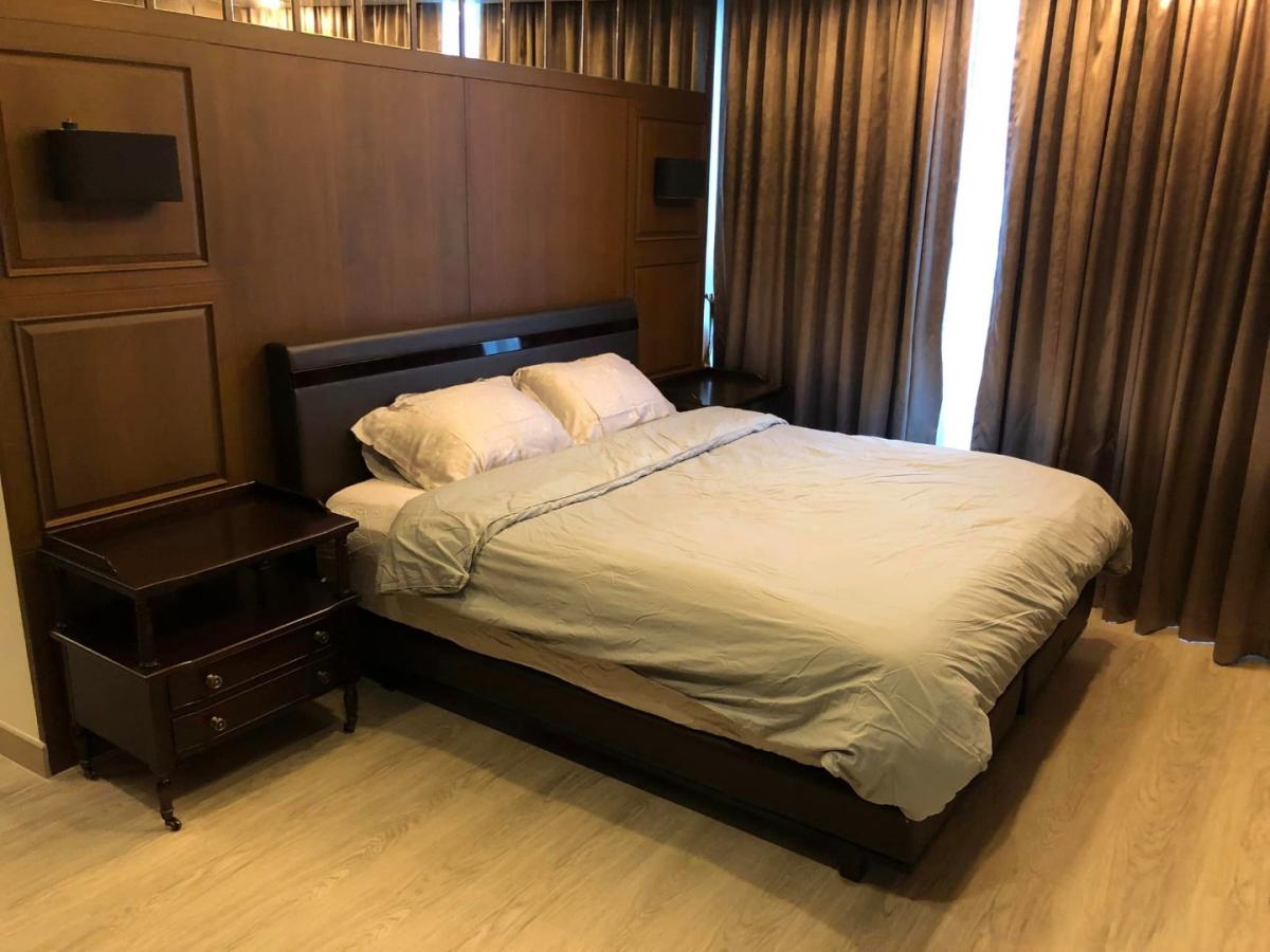 Sky Walk Condominium (สกายวอล์ค คอนโดมิเนียม)