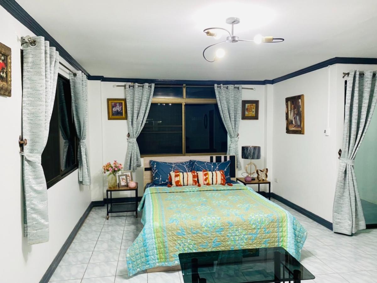Baan Royal Nakarin Villa  บ้านรอยัลนครินทร์วิลล่า