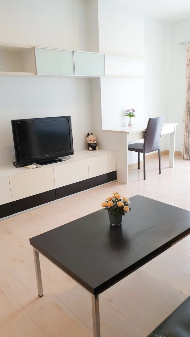 The Viva Condo Sathorn - taksin (เดอะ วีว่า คอนโด สาทร-ตากสิน)