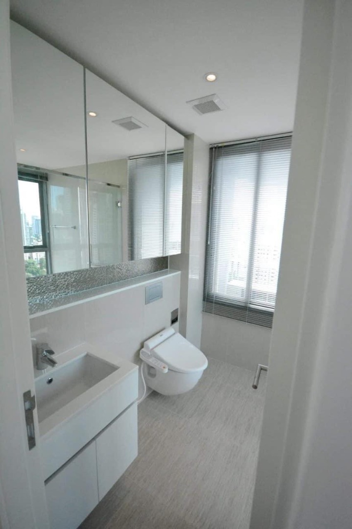 H Sukhumvit 43 (เอช สุขุมวิท 43)