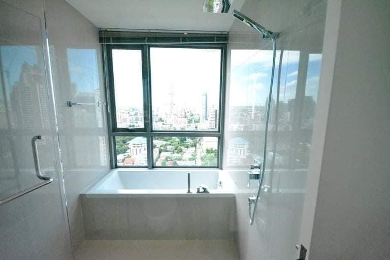 H Sukhumvit 43 (เอช สุขุมวิท 43)