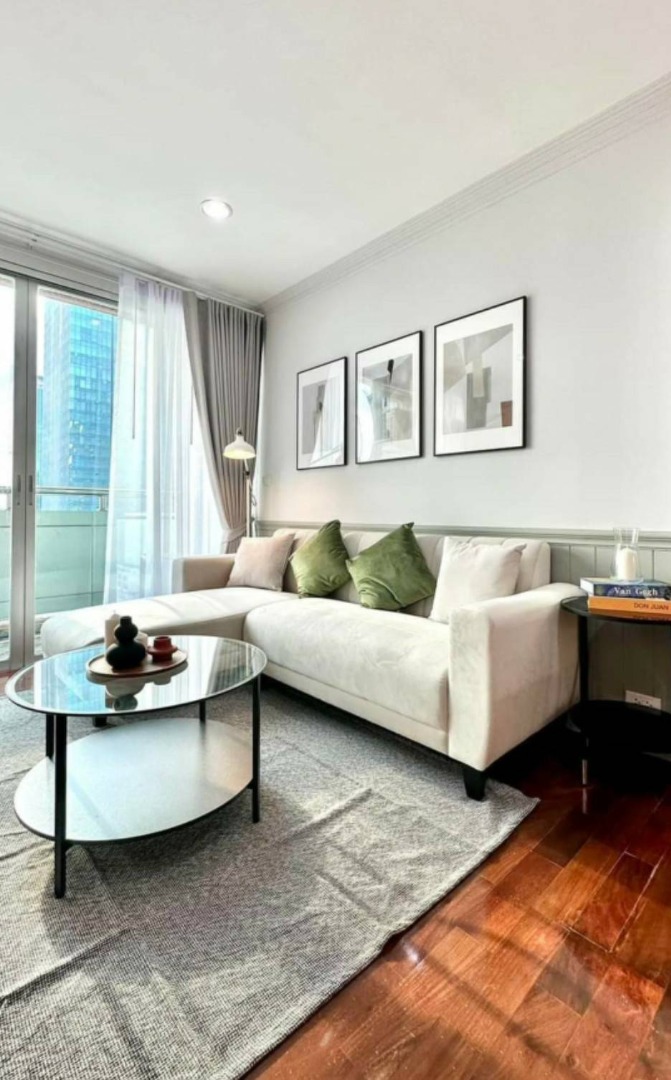 Silom Grand Terrace (สีลม แกรนด์ เทอเรส)