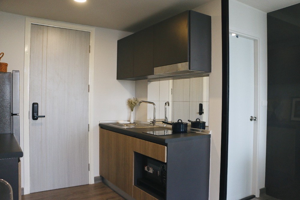 Flexi Sathon - Charoennakhon (เฟล็กซี่ สาทร - เจริญนคร)